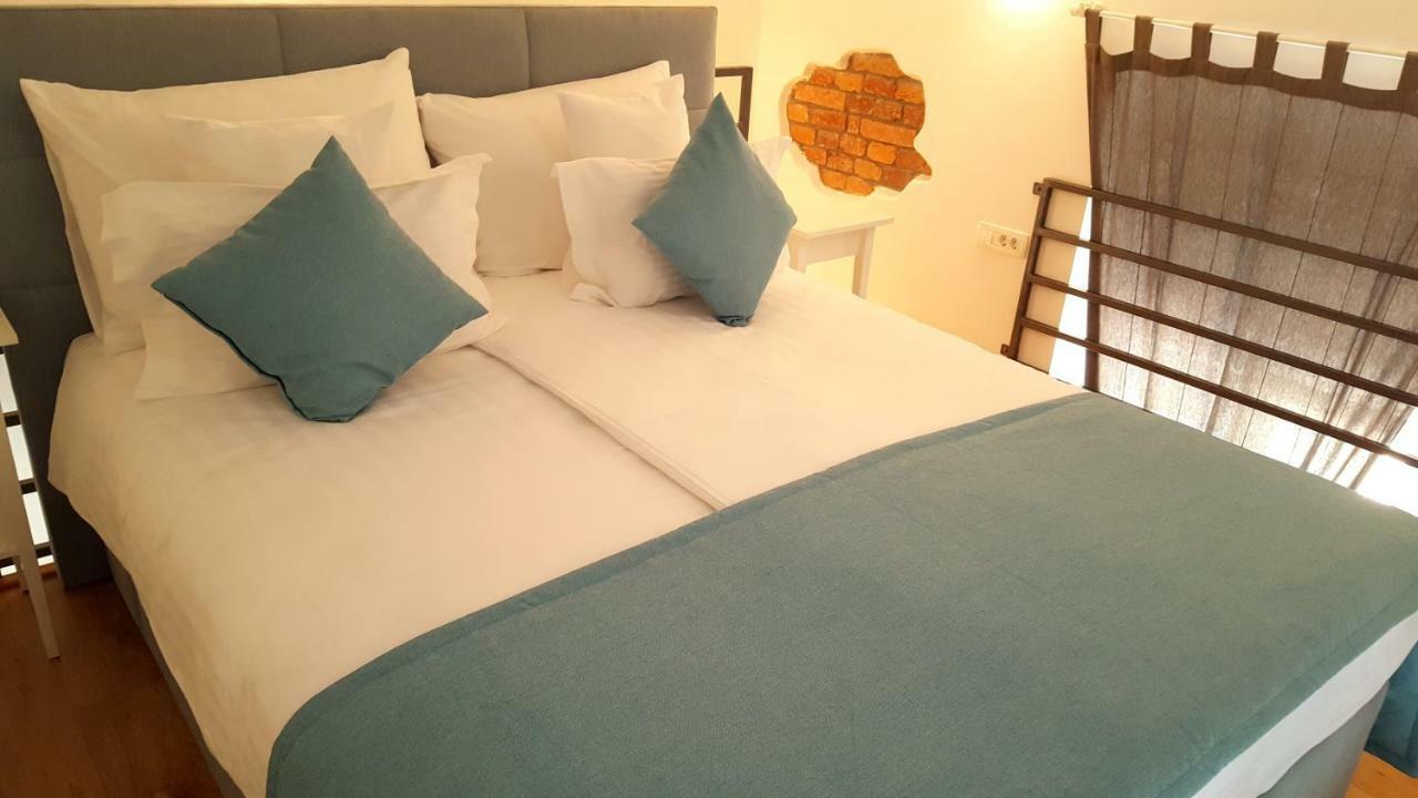 Studio Apartment Vanna - 1St Row To The Sea Opatija Exterior photo