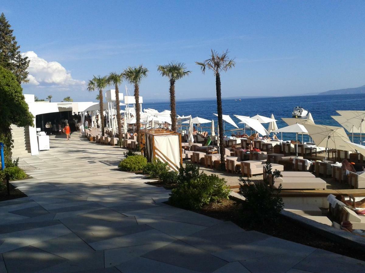 Studio Apartment Vanna - 1St Row To The Sea Opatija Exterior photo